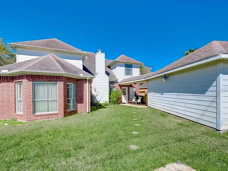 731 Annies Way — Photo 30