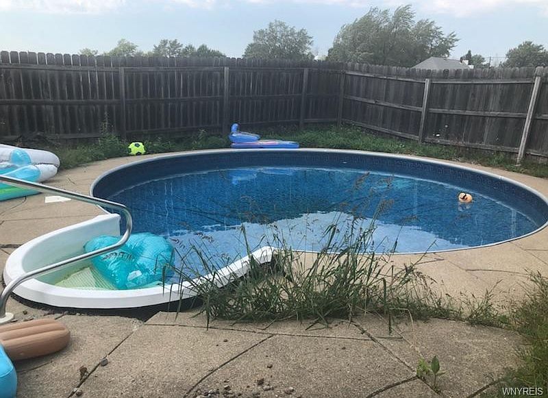2nd image of 29 Broezel Ave