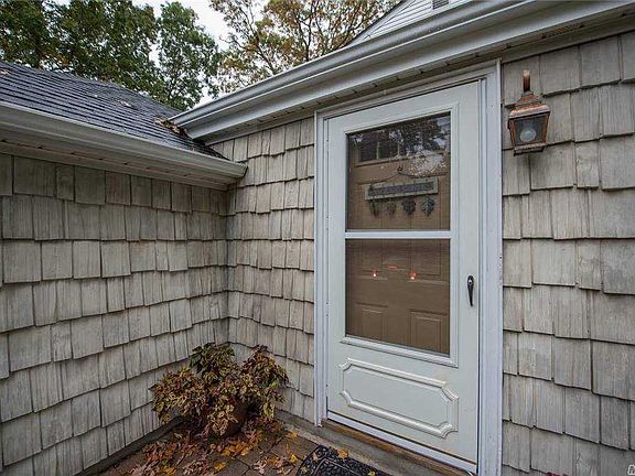 3rd image of 38 Audubon St