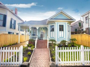 3323 Avenue L, Galveston, TX 77550