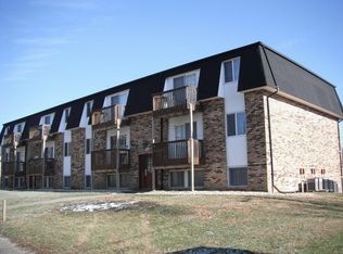 2425 Shaker Ct APT 3, Bettendorf, IA 52722