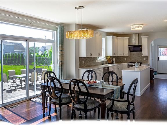 4th image of 7 Sunnyfield Ct