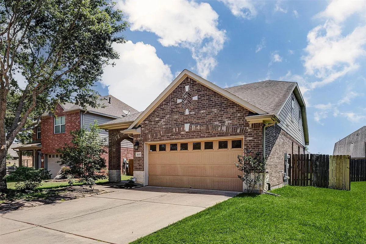 Building Photo - 6107 Nicholas Ln