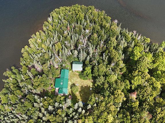 4th image of 33 Donovan Point