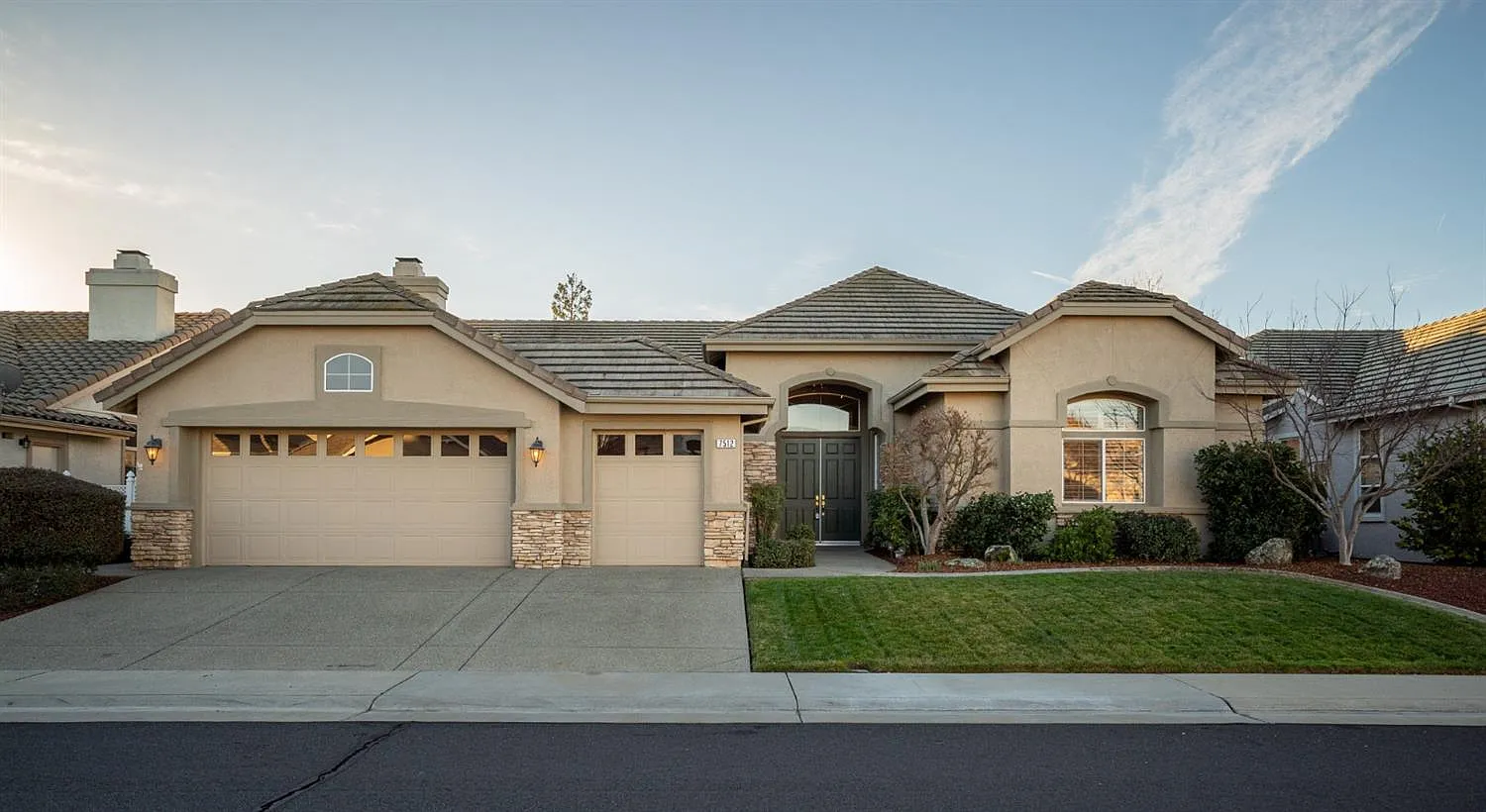 7512 Whistlestop Way photo 1