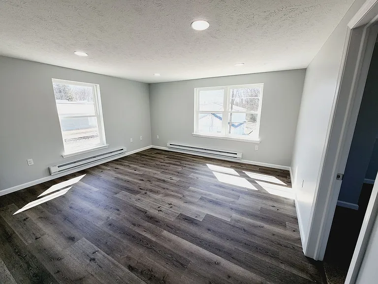 191 Summit Ave — Photo 3