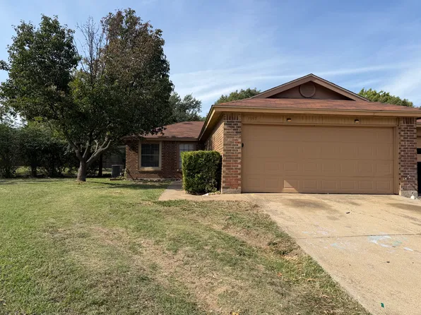 7552 Boxwood Ct, Fort Worth, TX 76133