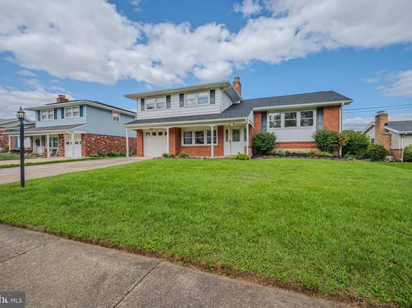 2623 Longfellow Dr, Wilmington, DE 19808