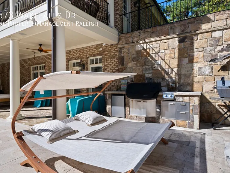 6573 Wakefalls Dr — Photo 16
