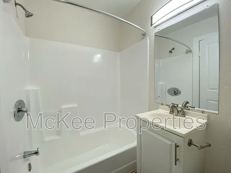 2262 Market St #1 — Photo 7