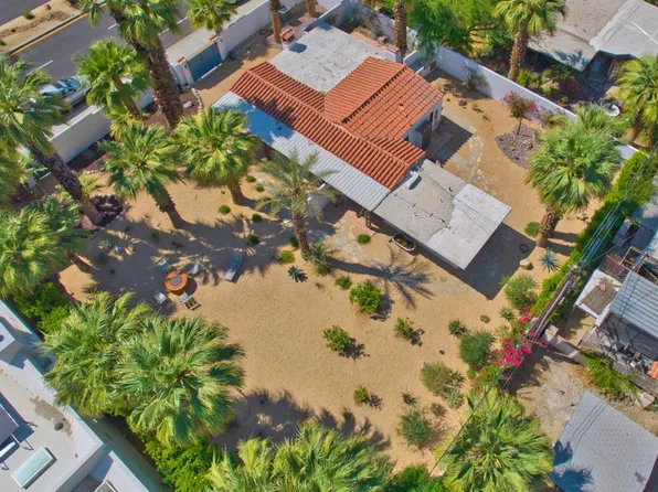 52862 Eisenhower Dr, La Quinta, CA 92253