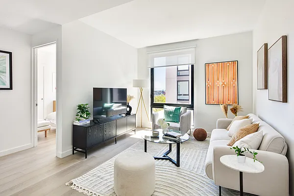 Living room, photo 1