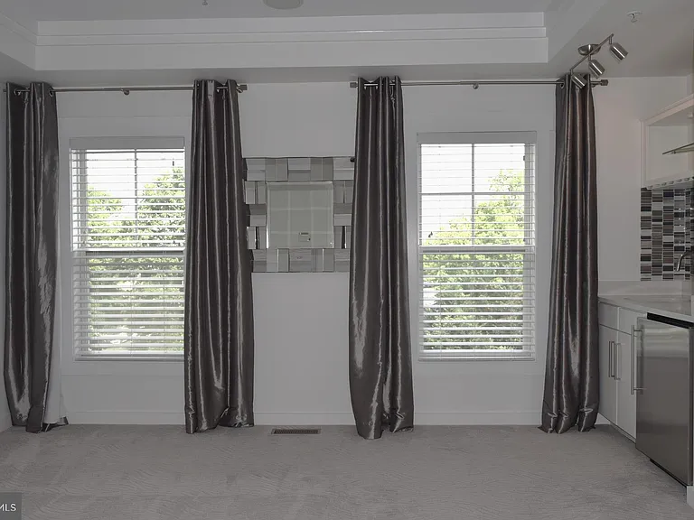 22447 Verde Gate Ter — Photo 24