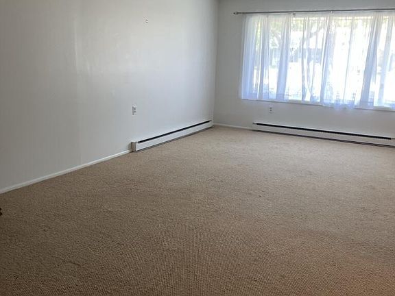 2nd image of 105C Buckingham Dr