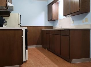 2309 State St APT 9, Salem, OR 97301