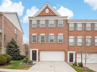 832 Highpointe Cir, Pittsburgh, PA 15220