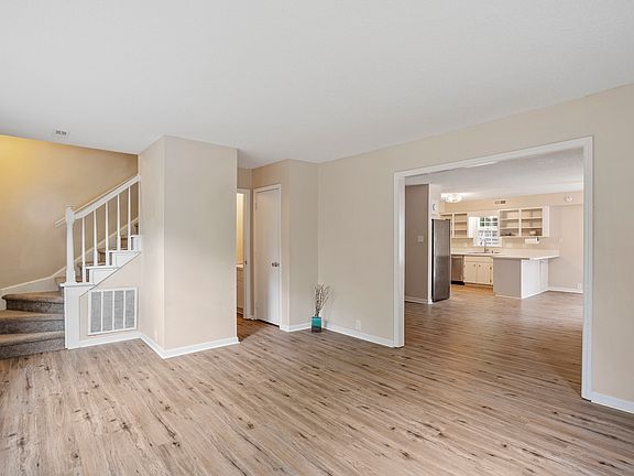4th image of 1801 Quail Ridge Rd