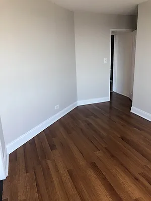 Rented by Metropolis Real Estate of Manhattan | media 15