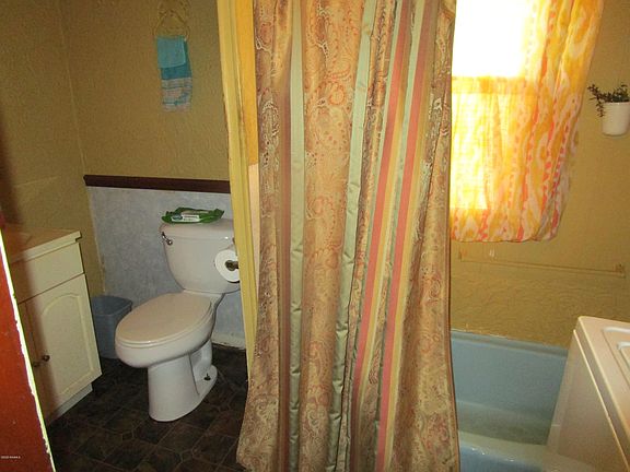 5th image of 1012 Clifton Ave