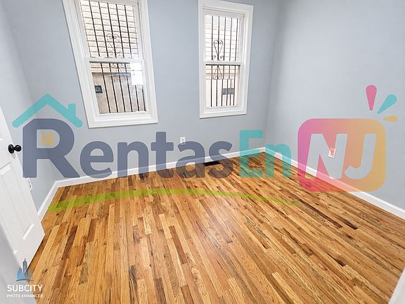 2nd image of 415 13th Ave #1B