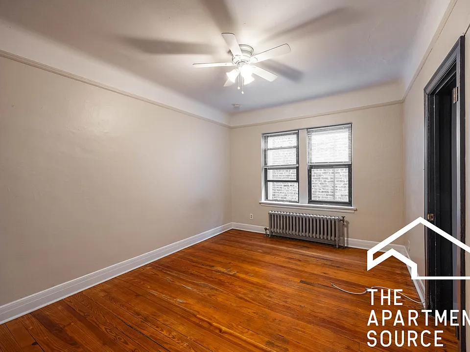 940 W Cuyler Ave #2