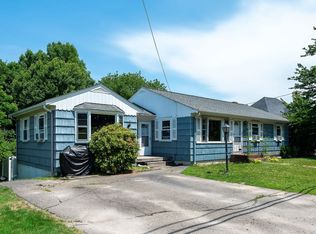 14 Dover Point Rd, Dover, NH 03820