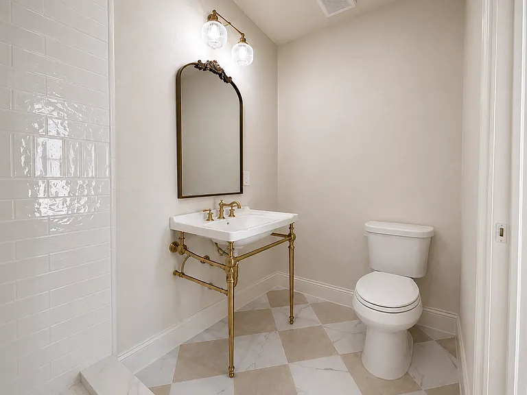 1325 N Lake Otis Dr — Photo 12