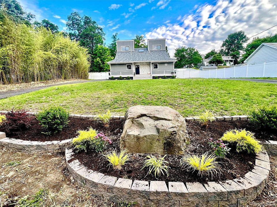 1st image of 45 Randall Heights