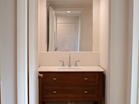 3rd image of 514 Andra Ct #B