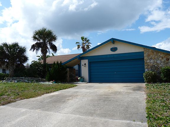 2nd image of 41 Sea Harbor Dr E