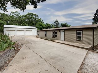 357 Main St, Ridgedale, MO 65739