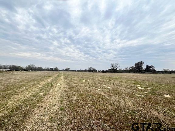 3rd image of 1066 Fm 3198 W