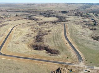 19 Wagon Box Dr, Belle Fourche, SD 57717