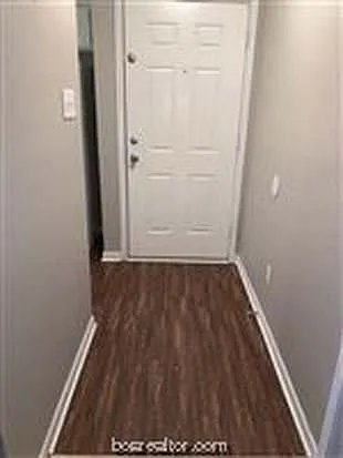 2510 Hickory Dr — Photo 5