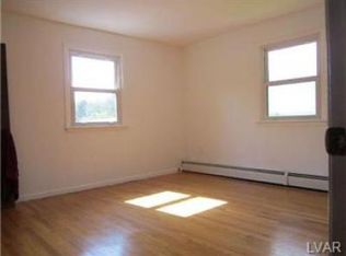 8819 Bluejay Rd, Kempton, PA 19529