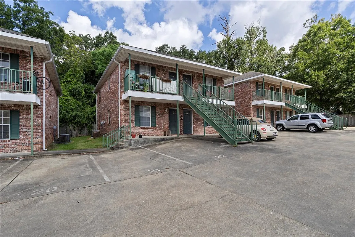 1 bed, 779 sqft, $800 — Photo 1
