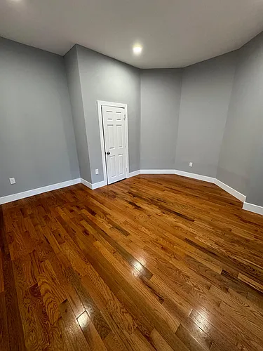 47 West St #1 Photo 1