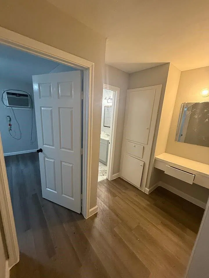 1 bed, 1.0 bath, 5311 sqft, $800 — Photo 2