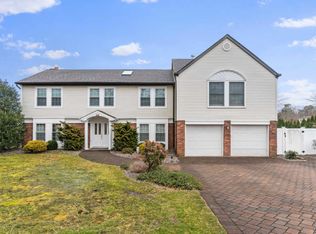 371 Kildare Dr, Toms River, NJ