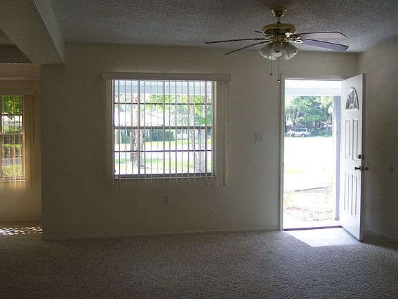 5th image of 411 Woodland Dr