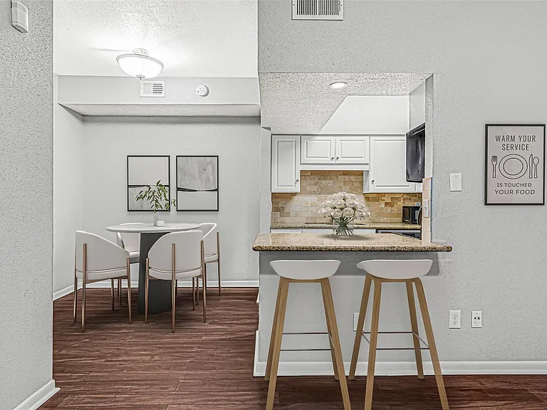 2425 Augusta Dr #29 — Photo 5