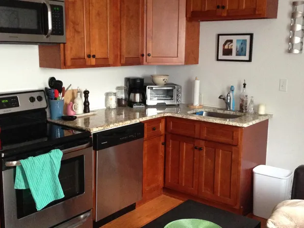 1427 Fitzwater St APT 2R, Philadelphia, PA 19146