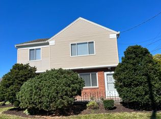 2135 Triplett Blvd #UP, Akron, OH 44312