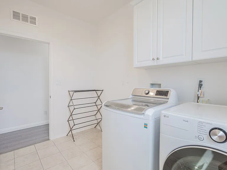 16220 Retreat Ct — Photo 45