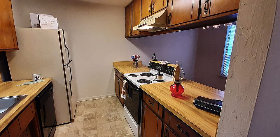 1st image of 169 Locke St APT A