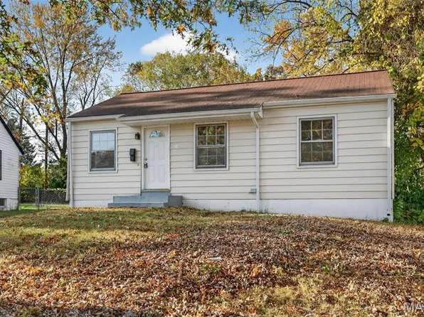 437 Lanark Rd, Saint Louis, MO 63137