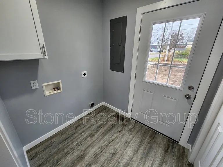 2137 N 14th St — Photo 10