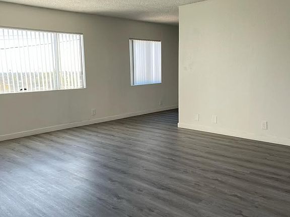 3rd image of 624 N 13th St #13D