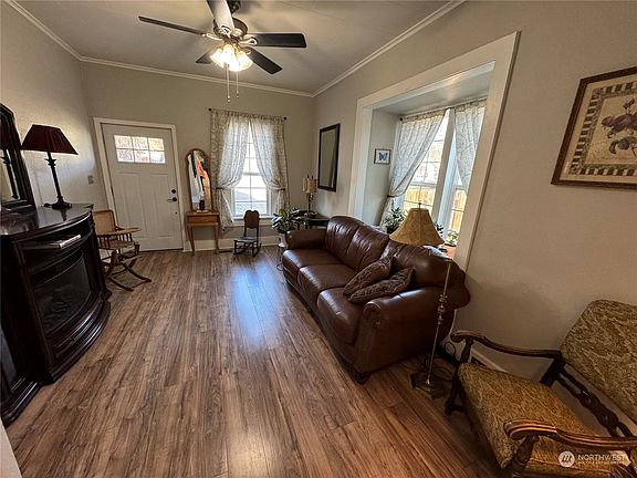 3rd image of 125 W Patit Avenue