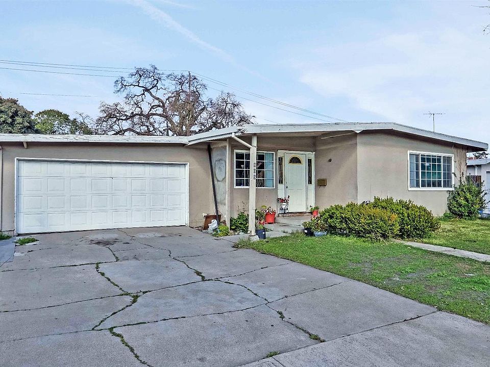 1st image of 805 El Camino Ave